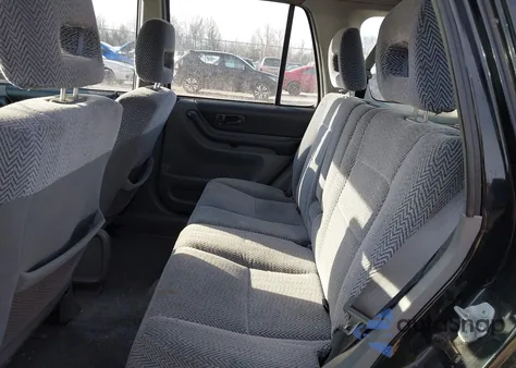 1997 Honda Cr-V z USA, uszkodzony, nr VIN JHLRD184XVC060059